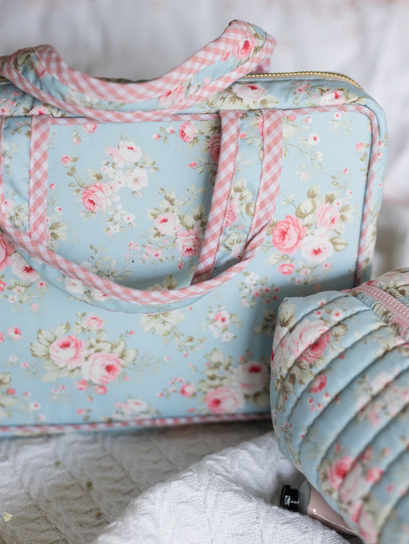 Wonder Bag - Whimsical Roses