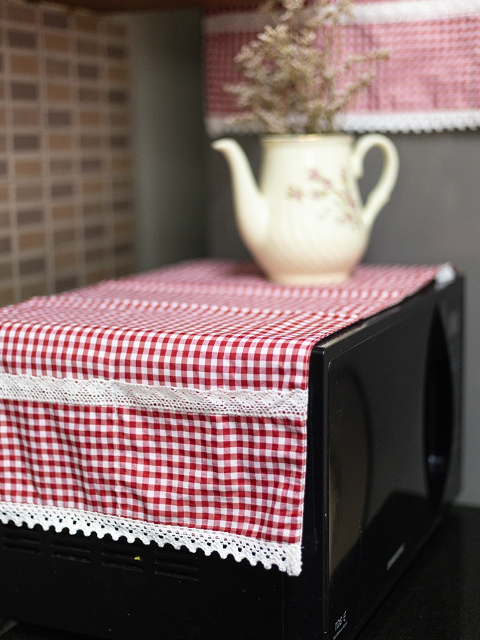 Oven Top Cover - Classic red and white gingham and lace
