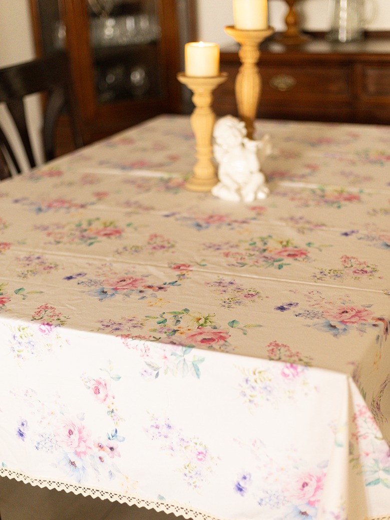 Table Cover - Rosé Elegance (4 Seater / 6 Seater / 8 Seater)