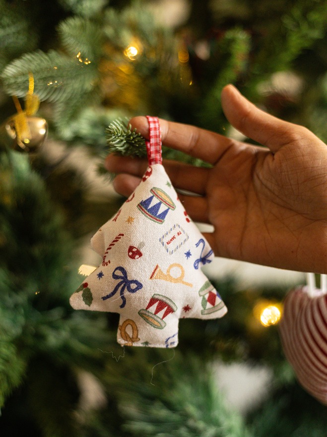 Ornament - Christmas Tree (Single Unit)