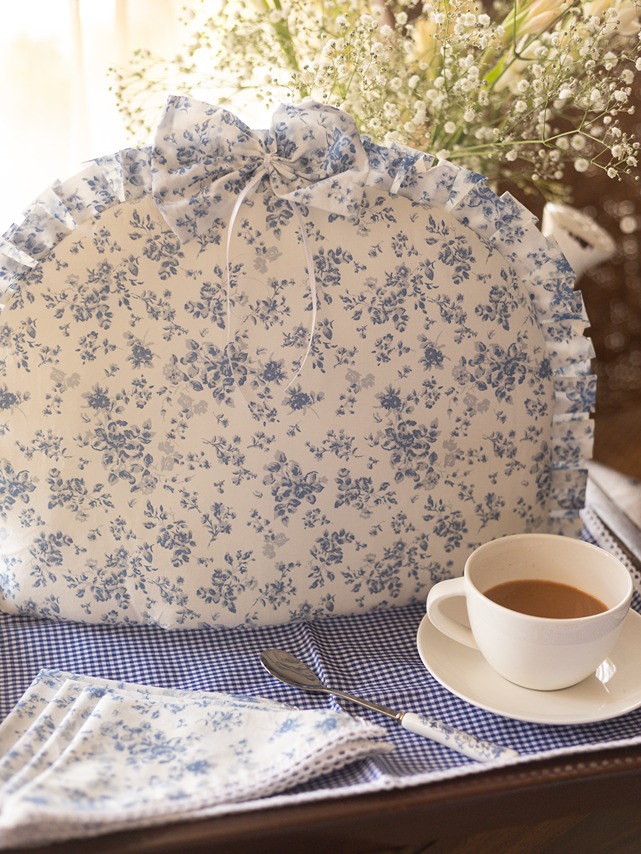 Tea Cozy Set - Whispering Blue Florals