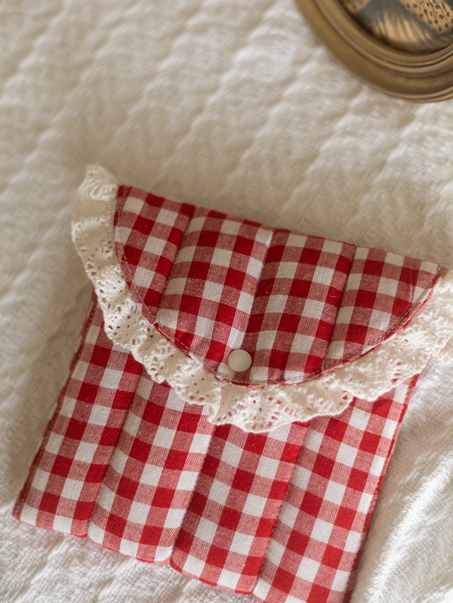 Sanitary Pouch - Quilted - Red Gingham