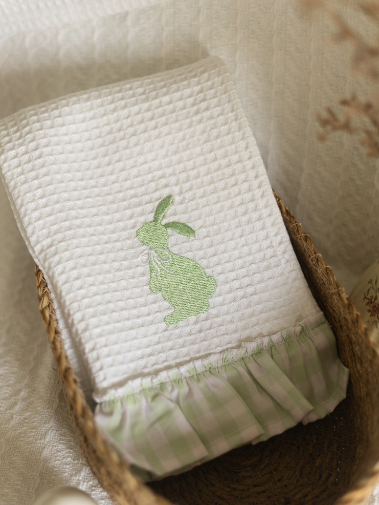 Springtime Hops - White with pastel green detailing (Size: 19