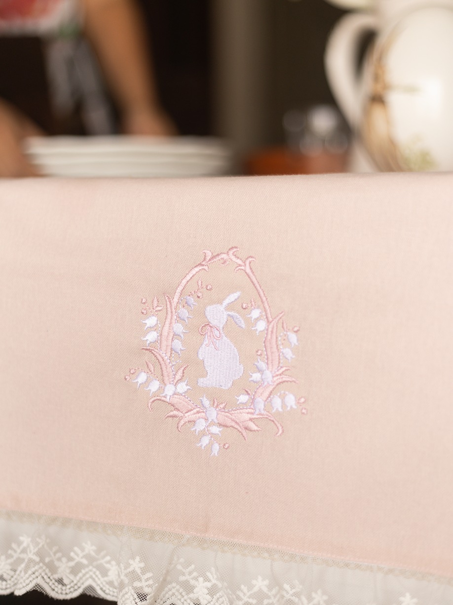 Table Runner - Springtime Hops - Pastel Pink (Size: 14