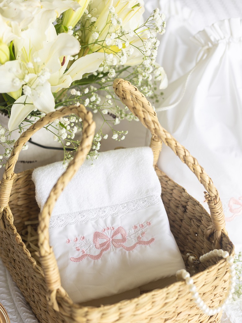 Hand Towel - Bownique Collection - White and Pink (Size: 16