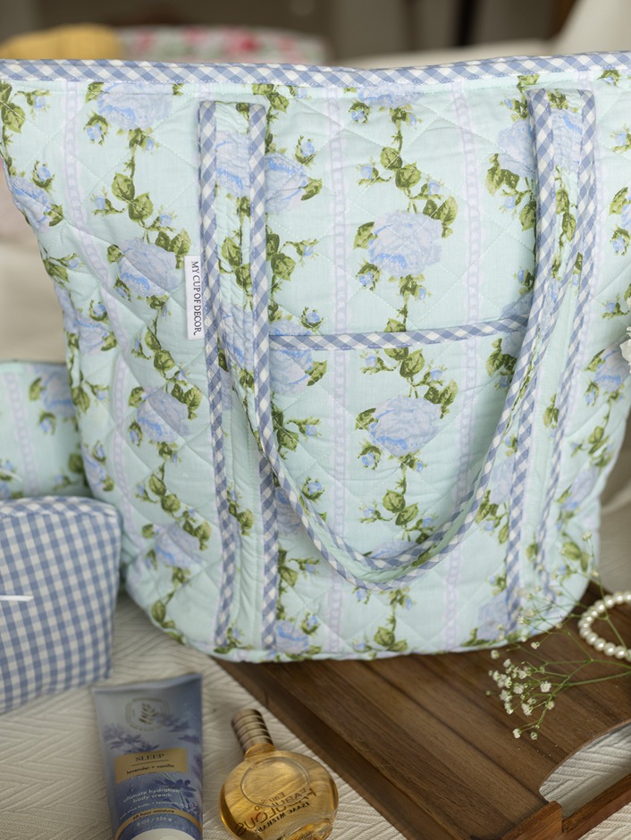 Quilted Zippered Tote Bags – Blue Rose and Ginghams (Large size: 15.5” x 12.5”)
