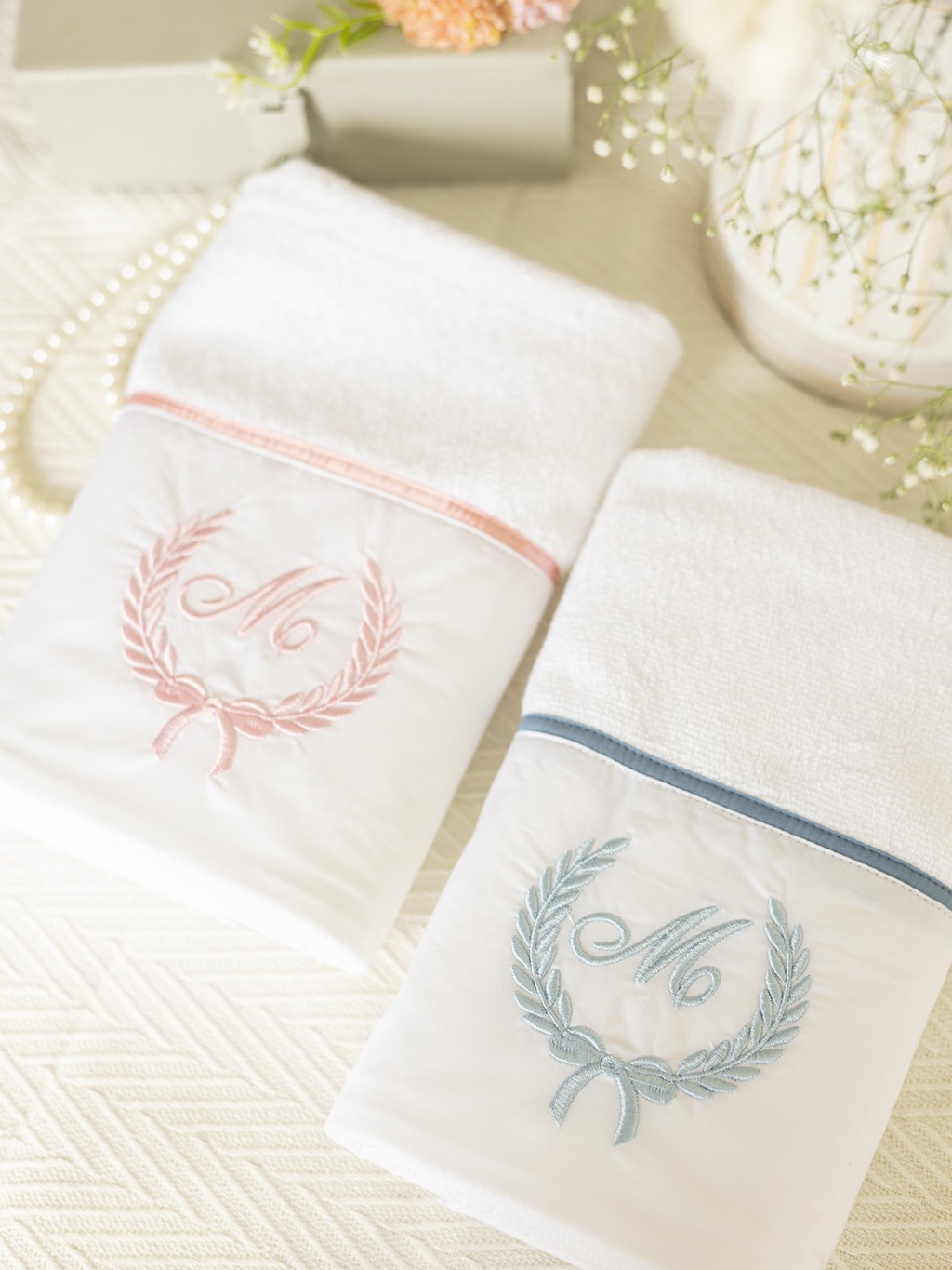 Hand Towel - Alphabet Series - Letter M (Colour: Pink / Blue) (Size: 16