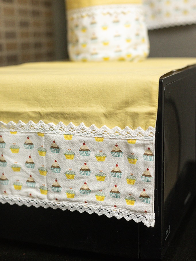 Oven Top Cover - Yellow Cupcake Themed