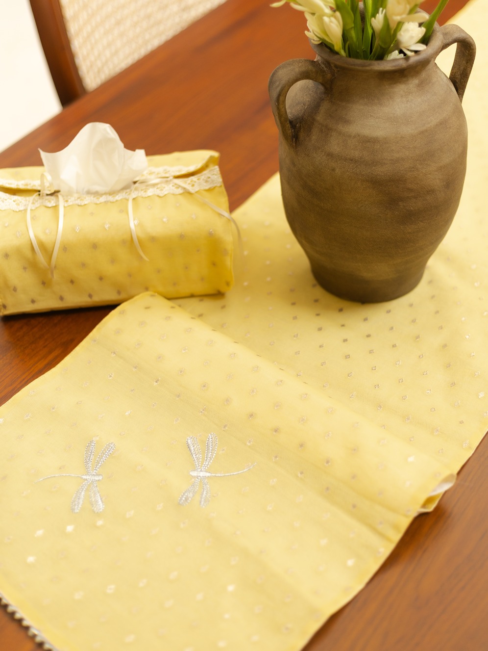 Table Runner - Festive - Yellow with dragonflies (Size: 14