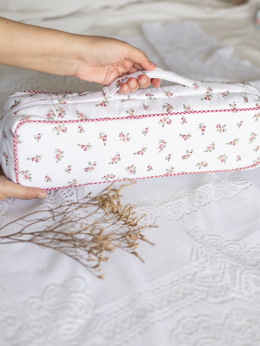 Dyson Airstrait Pouch - Pretty Little Red Floral