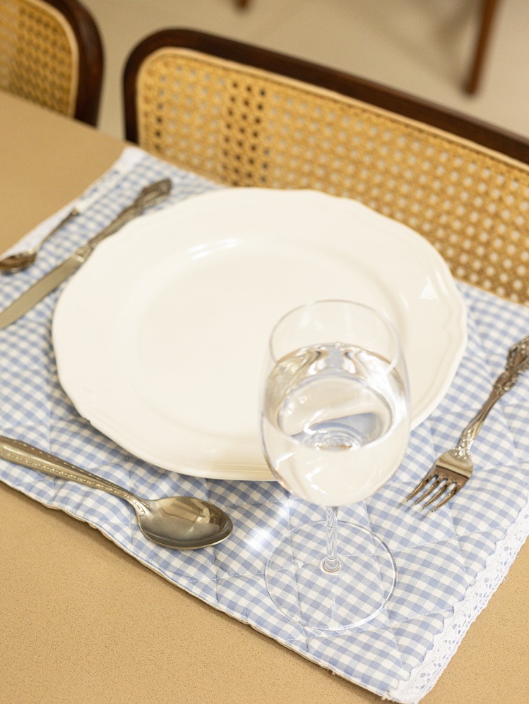 Quilted Placemats - Blue gingham and lace themed (Size: 13