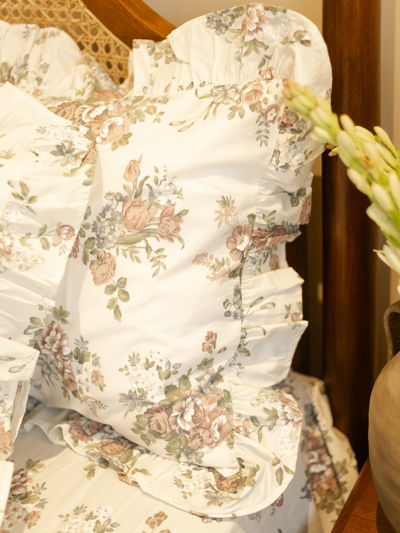 Pillow Covers - Cottage Blossoms - Green (Set of 2 units)