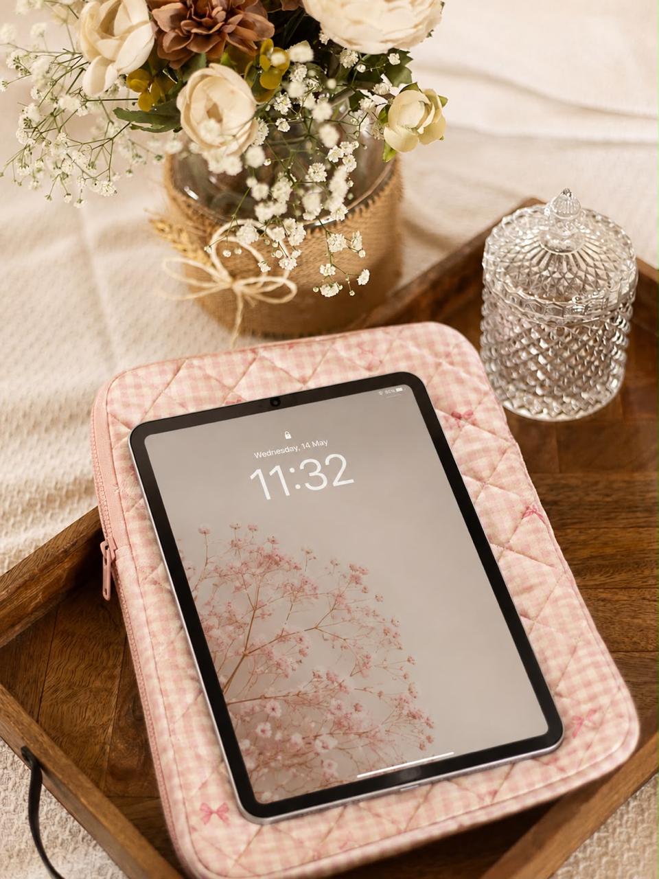 iPad Sleeves - Sweet Bow Themed (Size: 11.5