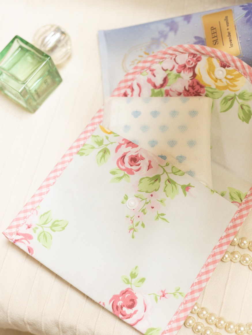 Sanitary Pouch - Pure Elegance - N
