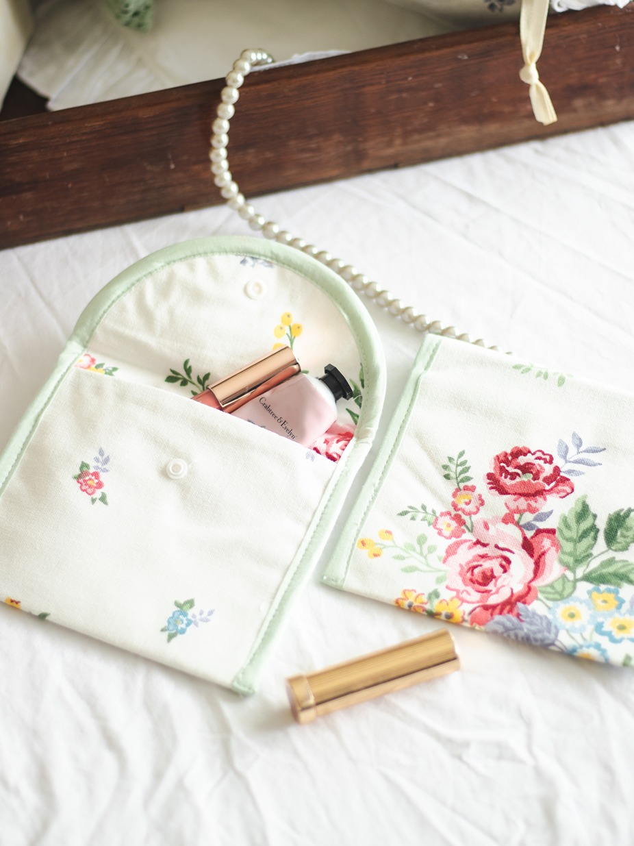 Sanitary Pouch - Green Garden